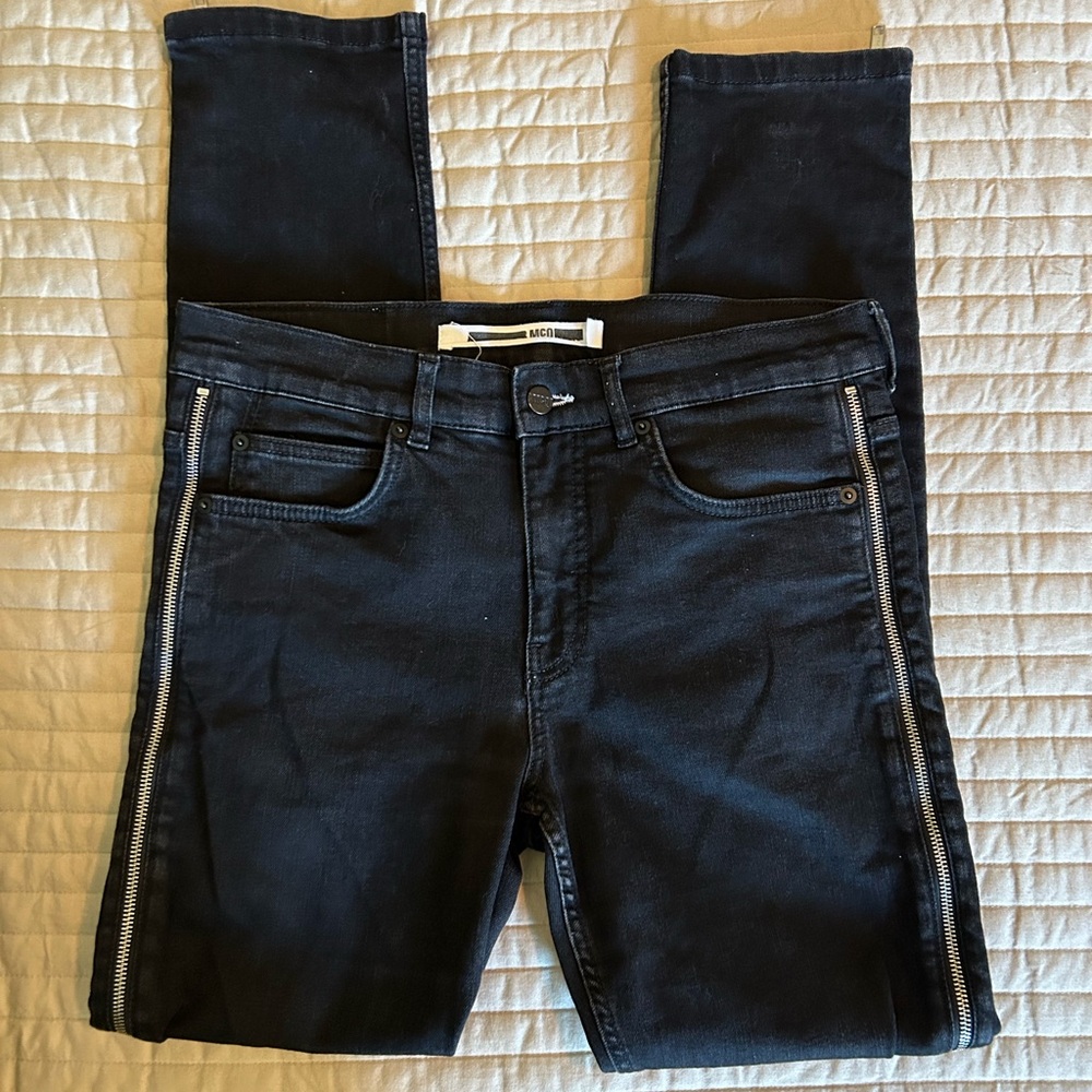 McQ Women's Black Jeans with Zipper Detail